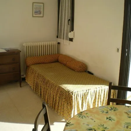 Studio Lumineux Avec Terrasse Et Parking Au Lavandou - Fr-1-308-170 Διαμέρισμα *