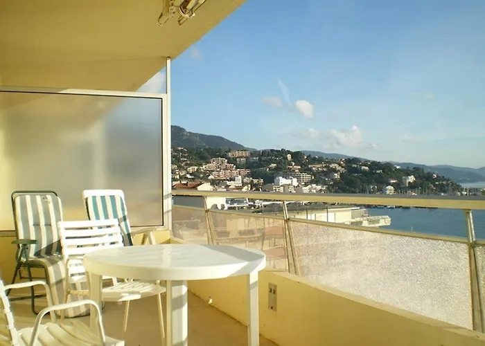 Studio Lumineux Avec Terrasse Et Parking Au Lavandou - Fr-1-308-170 Ле-Лаванду